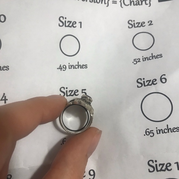 Sterling silver amethyst flower ring - Picture 8 of 8